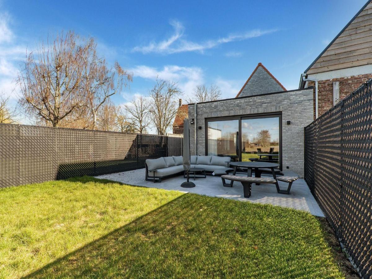 Modern Holiday Home With Garden Aardenburg Kültér fotó