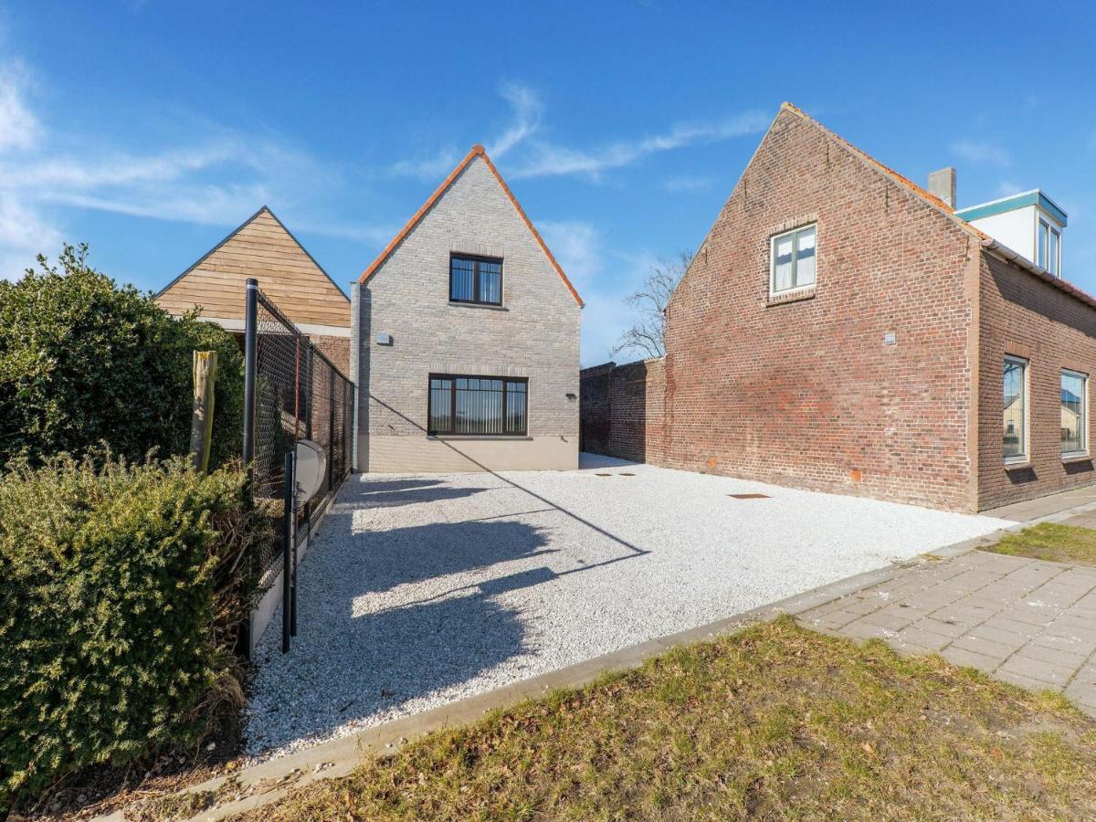 Modern Holiday Home With Garden Aardenburg Kültér fotó