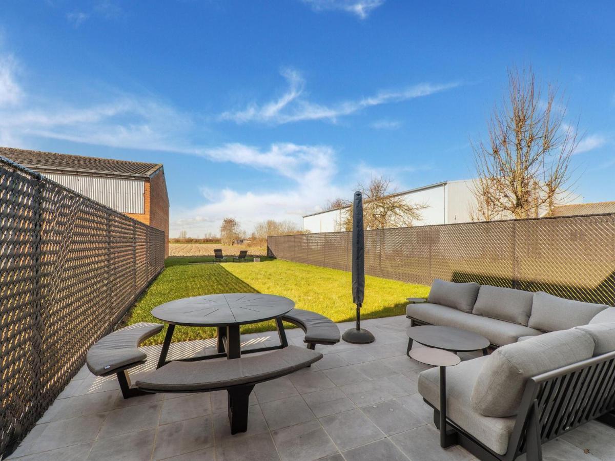 Modern Holiday Home With Garden Aardenburg Kültér fotó